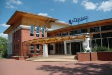 Élmény- és termálfürdő Élmény- és termálfürdő